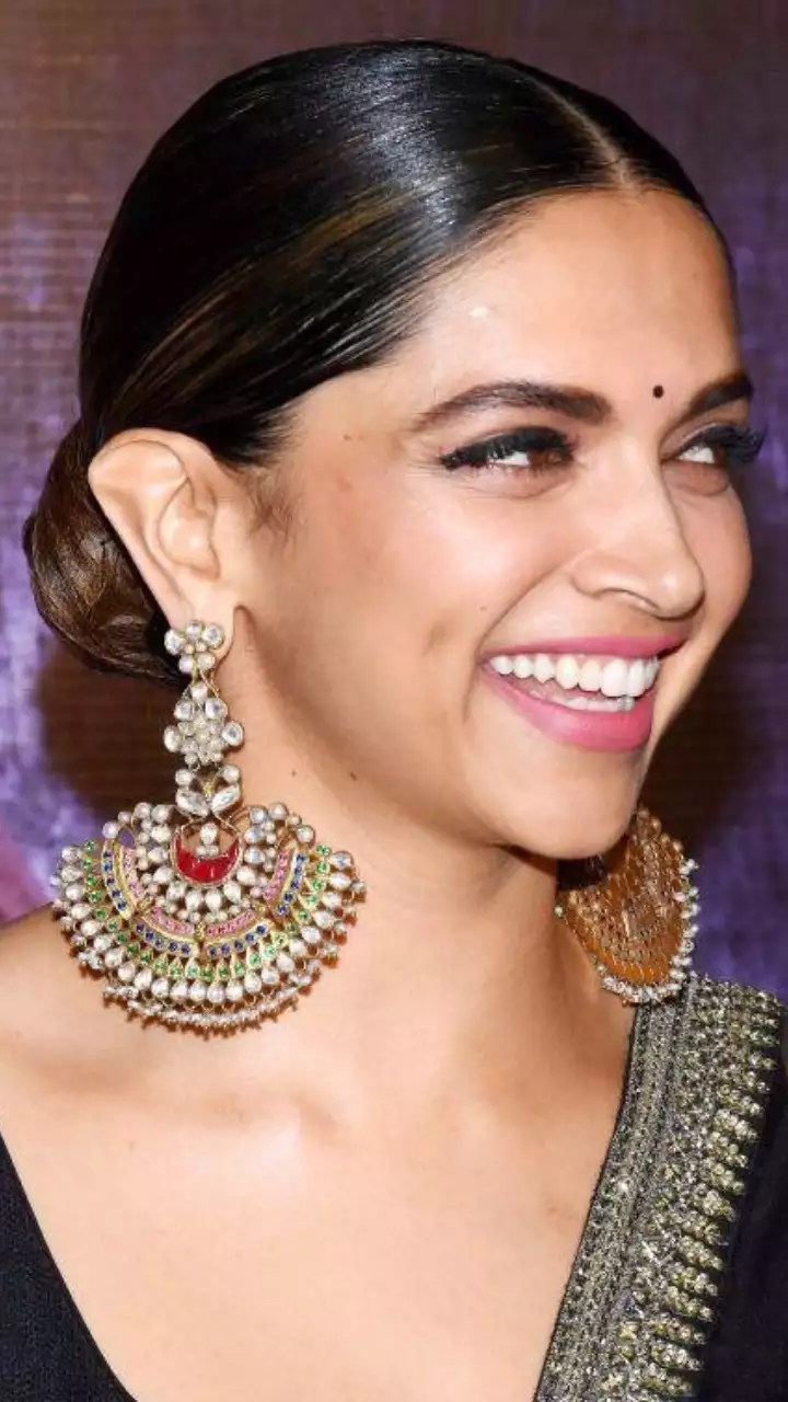 Chandbalis worn by Deepika Padukone